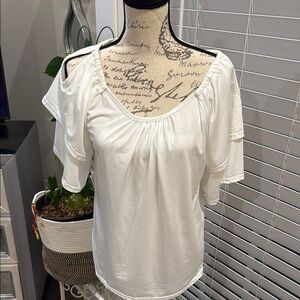 Elegant White Cold Shoulder Top